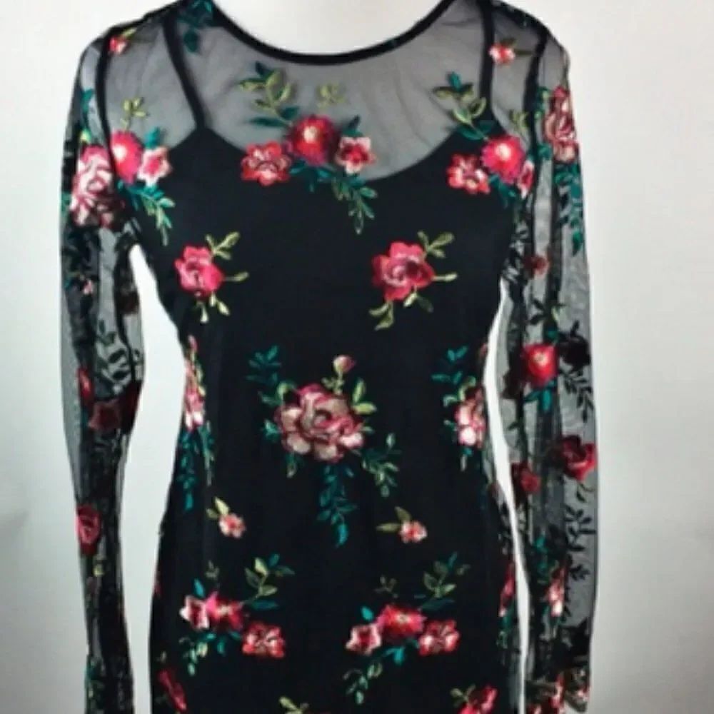 Target Brand Boho Embroidered Sheer Dress - Size Small - Picture 3 of 7
